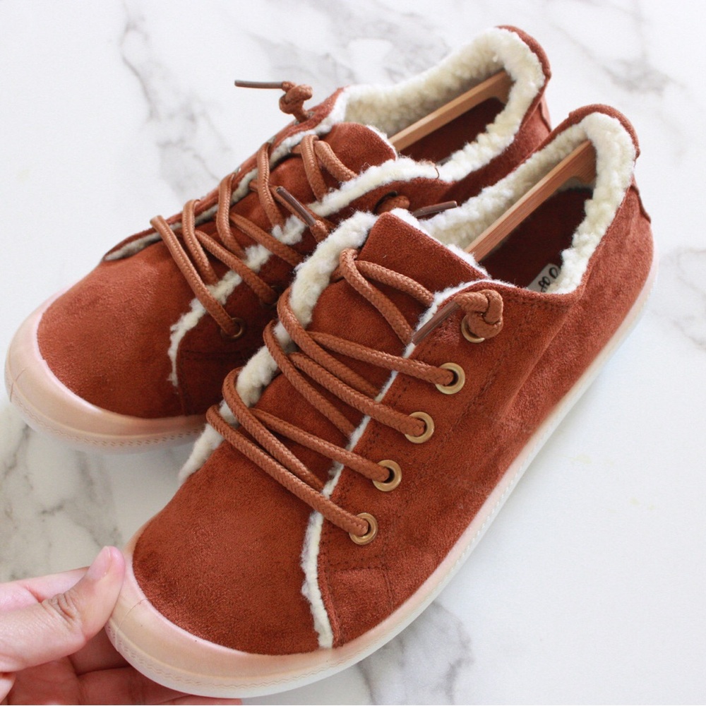 Gypsy Jazz Ronnie Tan Sneakers